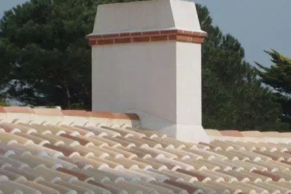 Réalisation d'une couverture, toiture par SARL FOUASSON, maçon à La Guérinière